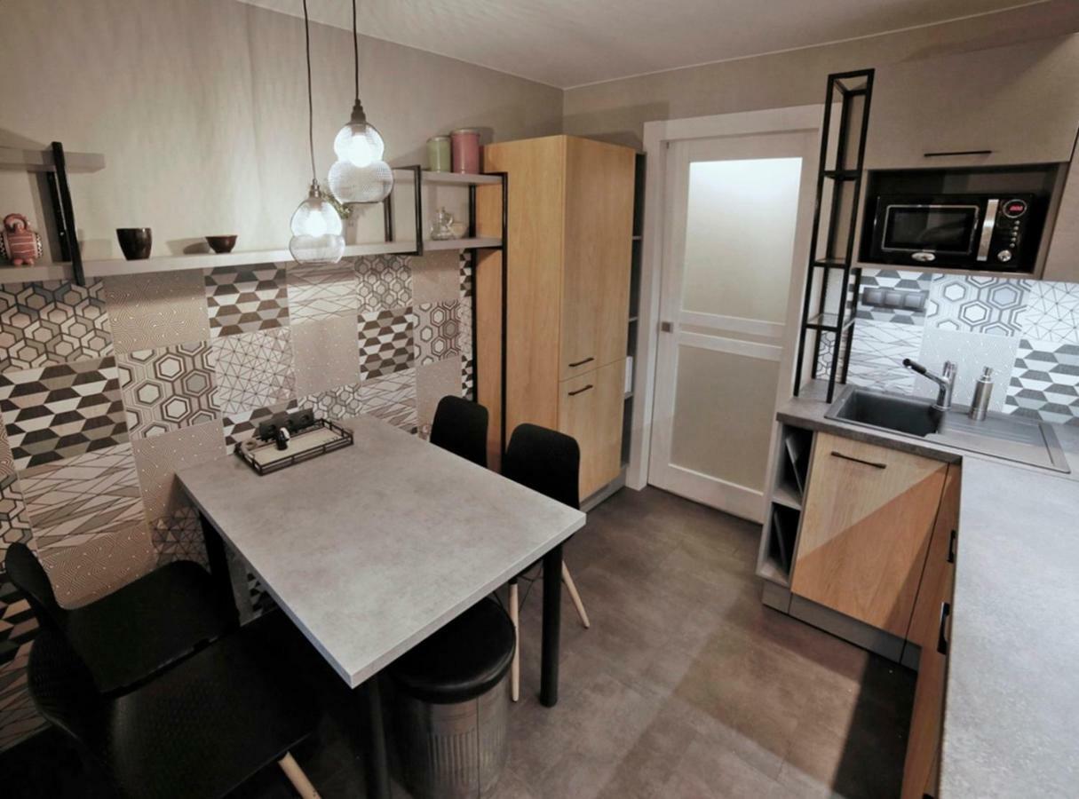 Great Location, Stylish Apartment Юрмала Экстерьер фото